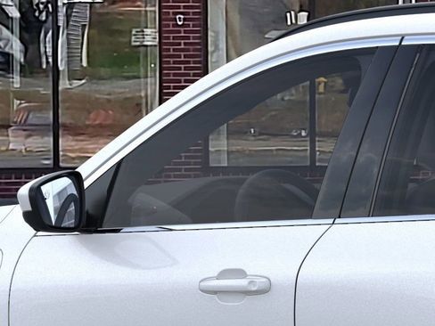 New 2023 Ford Escape SE w/ PHEV Premium Package image 20