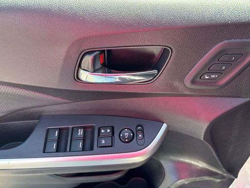 Used 2016 Honda CR-V Touring image 13