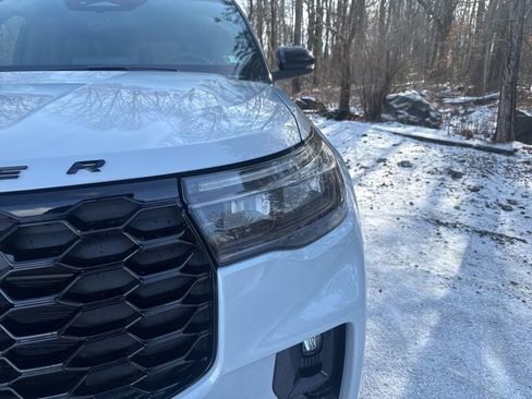 New 2026 Ford Explorer ST-Line image 3