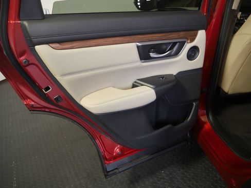 Certified 2019 Honda CR-V Touring image 12