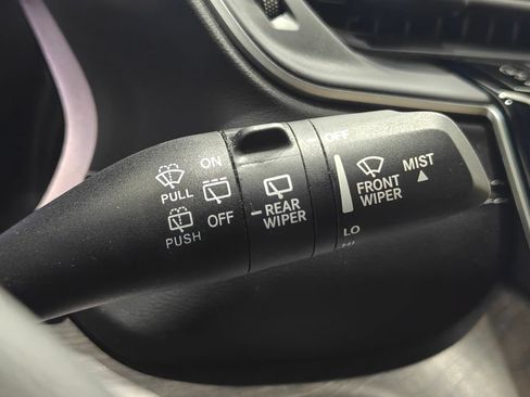 Used 2023 Jeep Grand Cherokee Limited AWD/4WD image 50