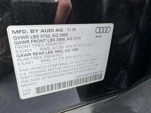 Used 2018 Audi SQ5 Premium Plus w/ Navigation Package AWD/4WD image 36