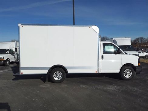 New 2024 Chevrolet Express 3500 w/ Power Convenience Package image 3
