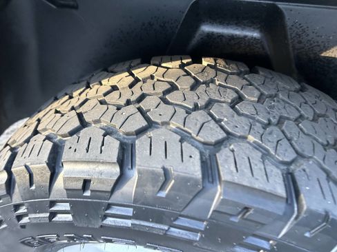 Used 2019 RAM 1500 Express image 18