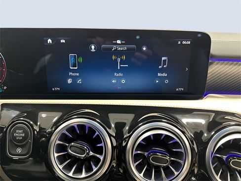 Used 2024 Mercedes-Benz CLA 250 4MATIC image 20