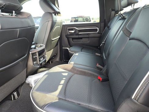 Used 2025 RAM 2500 Laramie image 12
