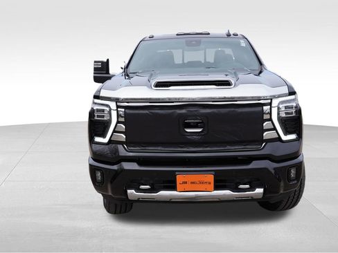 Certified 2024 Chevrolet Silverado 3500 High Country AWD/4WD image 12