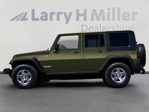 Used 2009 Jeep Wrangler Unlimited X AWD/4WD image 7