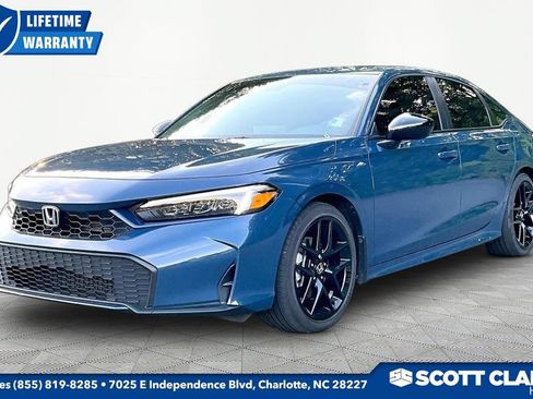Used 2025 Honda Civic Sport image 3