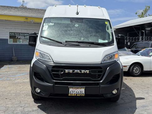 Used 2025 RAM ProMaster 2500 w/ Convenience Group FWD image 6