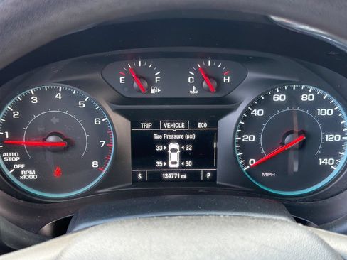 Used 2018 Chevrolet Malibu LT FWD image 24
