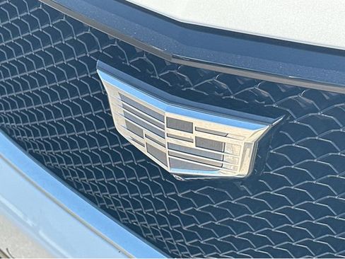 Certified 2023 Cadillac XT6 Sport w/ Technology Package AWD/4WD image 39