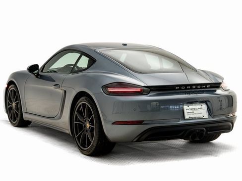 Used 2025 Porsche 718 Cayman image 3