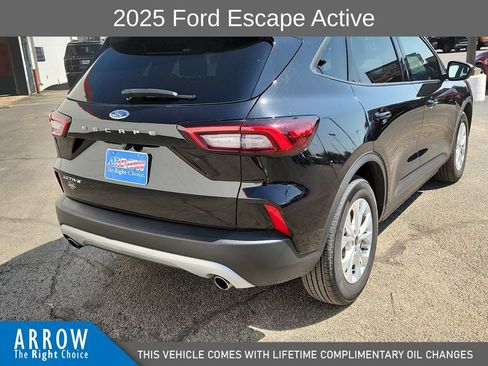 Used 2025 Ford Escape Active FWD image 12