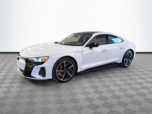 Used 2023 Audi RS e-tron GT w/ Carbon Performance Package AWD/4WD image 3