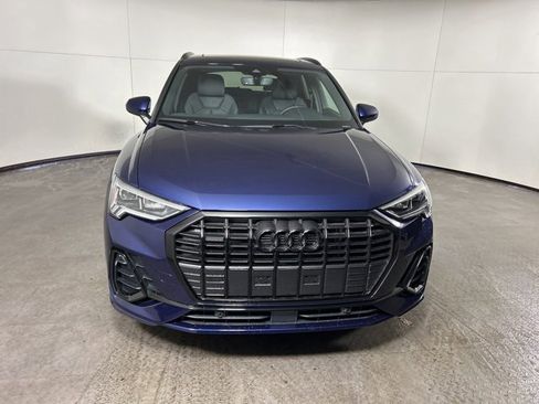 Used 2025 Audi Q3 2.0T Premium w/ Convenience Package image 2