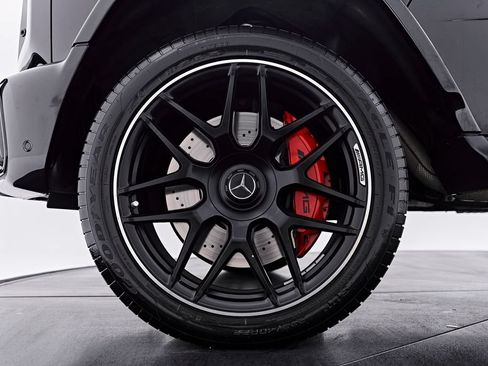Used 2025 Mercedes-Benz G 63 AMG 4MATIC image 3