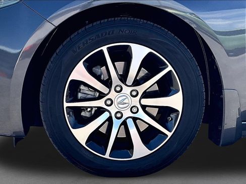 Used 2016 Acura TLX FWD image 8