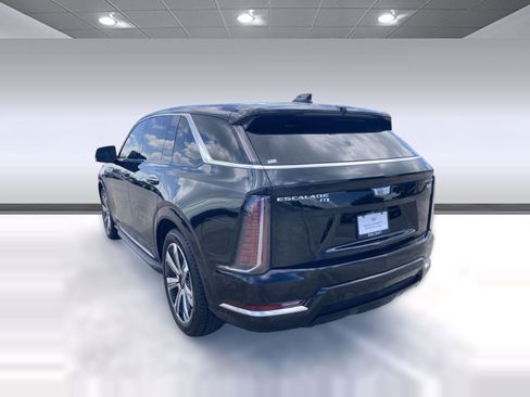 New 2026 Cadillac Escalade IQ Luxury 1 w/ LPO, Floor Liner Package AWD/4WD image 3
