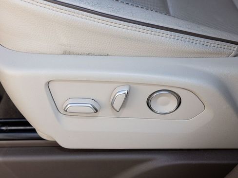 Used 2021 GMC Yukon Denali w/ Denali Ultimate Package image 27