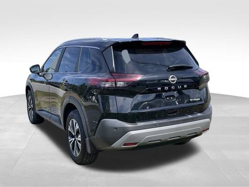Certified 2023 Nissan Rogue SV w/ SV Premium B Package AWD/4WD image 4