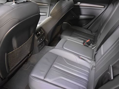 Used 2024 Audi Q5 2.0T Premium Plus image 27