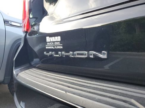 Used 2023 GMC Yukon AT4 AWD/4WD image 7