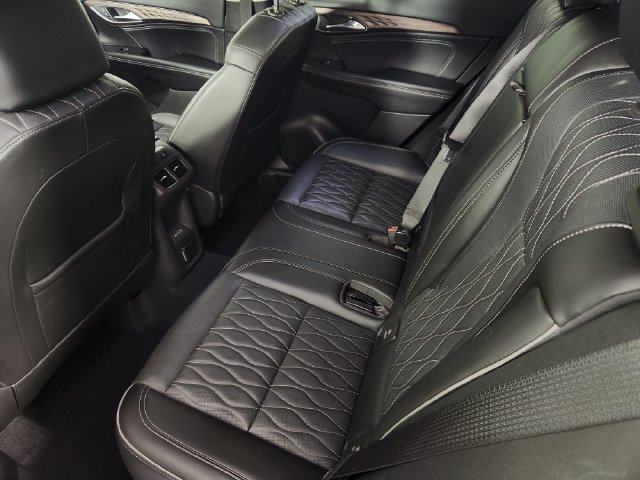 Used 2022 Buick Envision Avenir w/ Technology Package II AWD/4WD image 18
