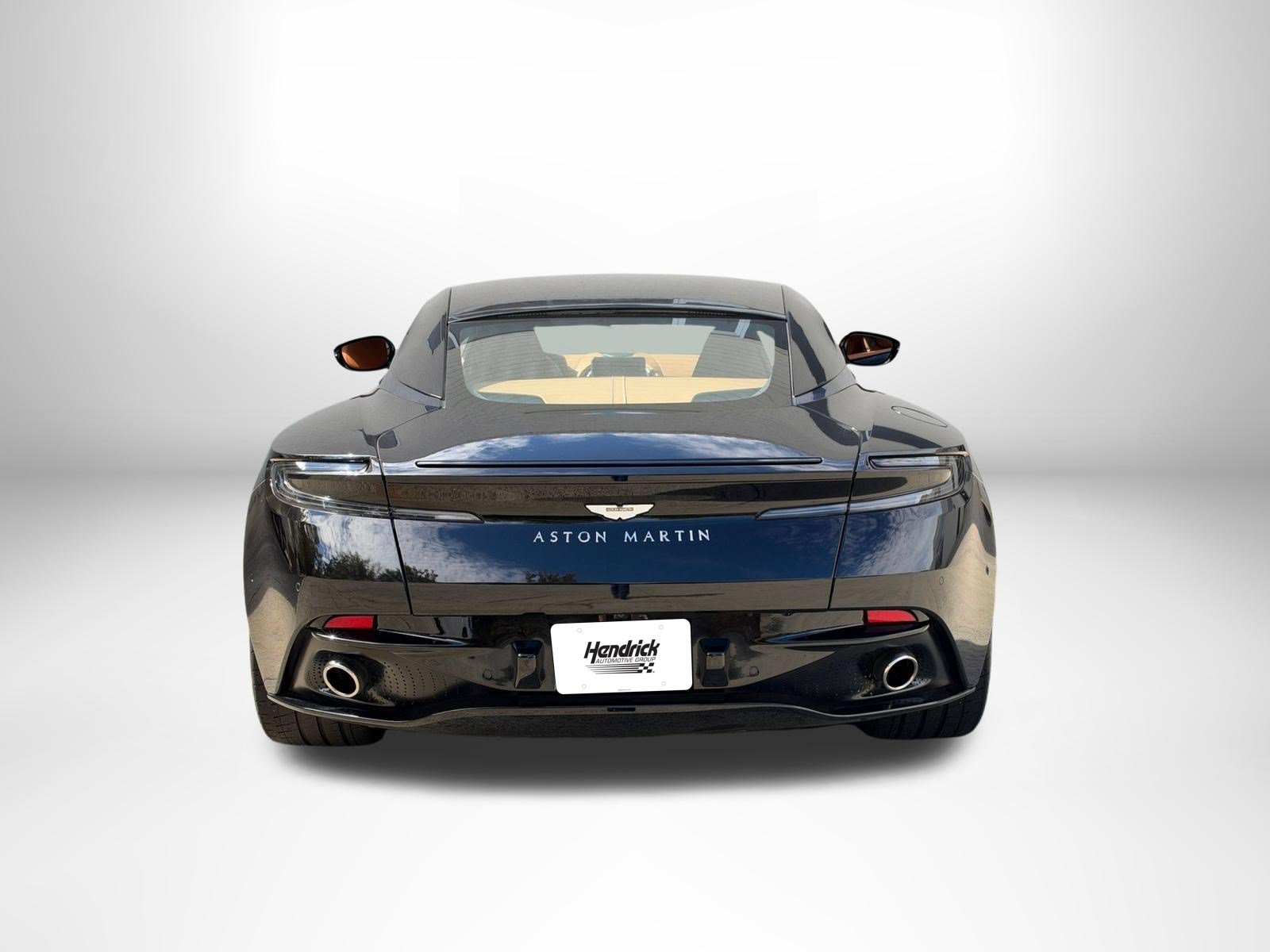 Used 2023 Aston Martin DB11 Coupe RWD image 15