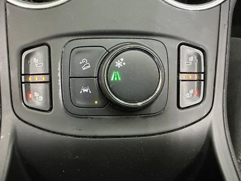 Used 2021 GMC Terrain SLT FWD image 26