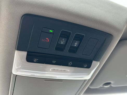 Used 2023 Nissan Rogue SV w/ SV Premium B Package image 37