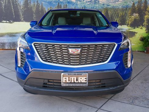 Used 2021 Cadillac XT4 Luxury FWD image 2