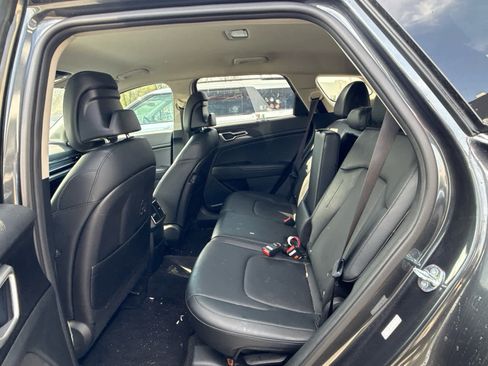 Used 2023 Kia Sportage EX image 38