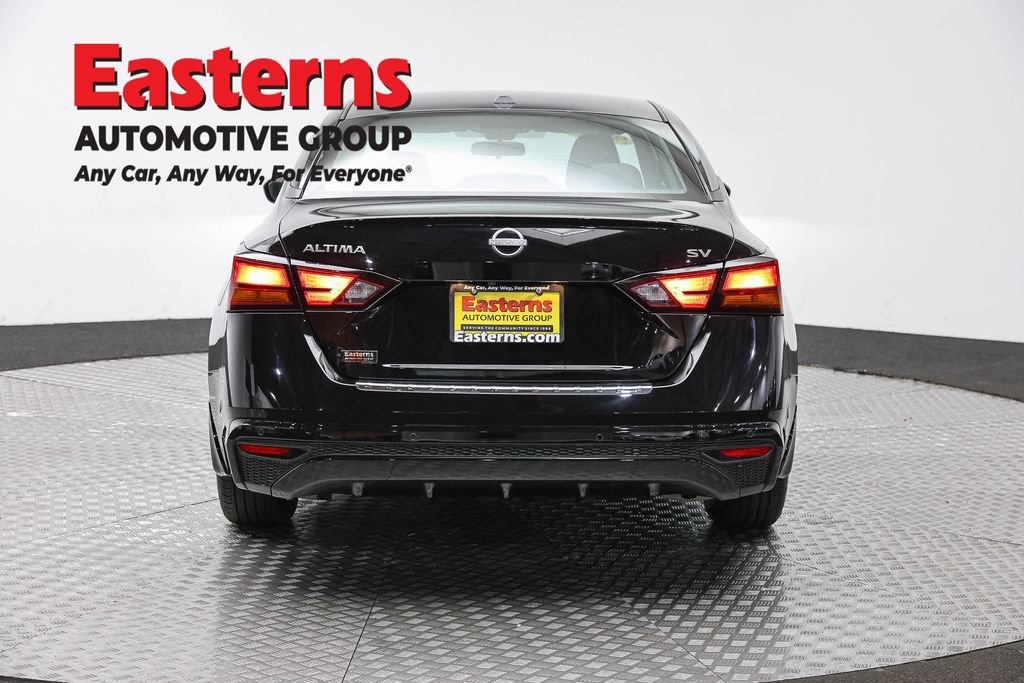 Used 2023 Nissan Altima 2.5 SV FWD image 8