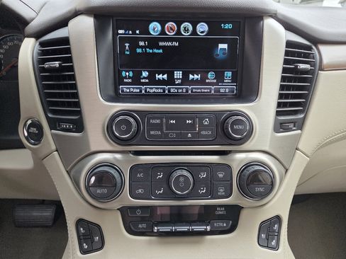 Used 2020 GMC Yukon XL Denali image 21