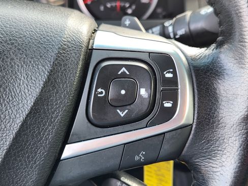 Used 2016 Toyota Camry SE FWD image 23
