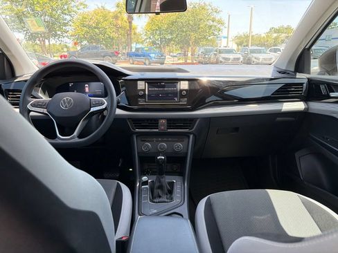 Certified 2022 Volkswagen Taos S FWD image 13