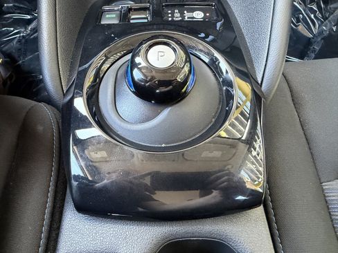 Used 2024 Nissan Leaf SV Plus FWD image 24