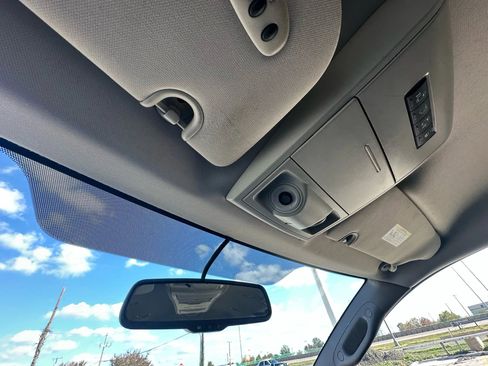 Used 2012 Chrysler Town & Country Touring w/ Entertainment Group #1 image 33