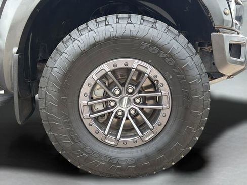 Used 2020 Ford F150 Raptor w/ Equipment Group 802A Luxury image 9