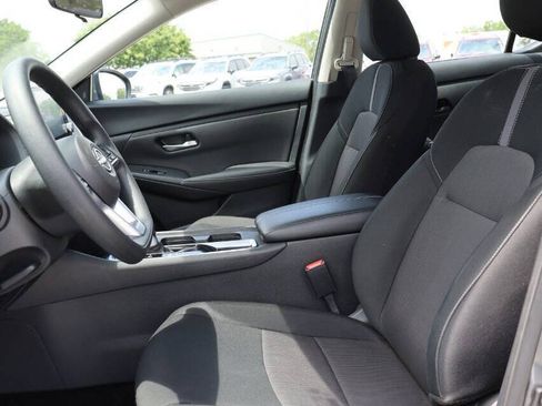 Used 2025 Nissan Sentra SV w/ Trunk Package FWD image 13