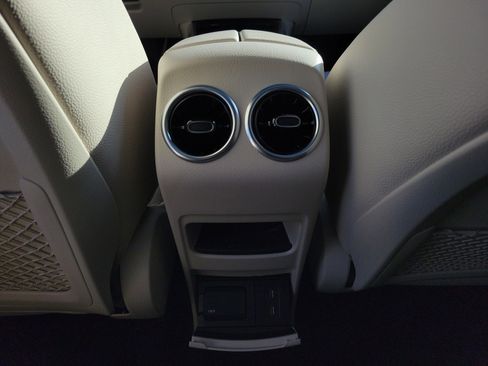 Certified 2025 Mercedes-Benz GLA 250 image 14