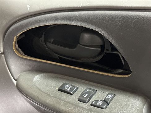 Used 2003 Chevrolet TrailBlazer LT image 44