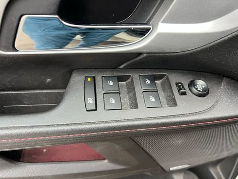 Used 2010 GMC Terrain SLT w/ Cargo Package image 32