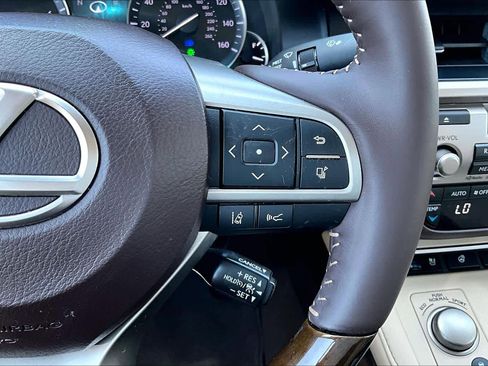 Used 2017 Lexus ES 350 w/ Luxury Package FWD image 23