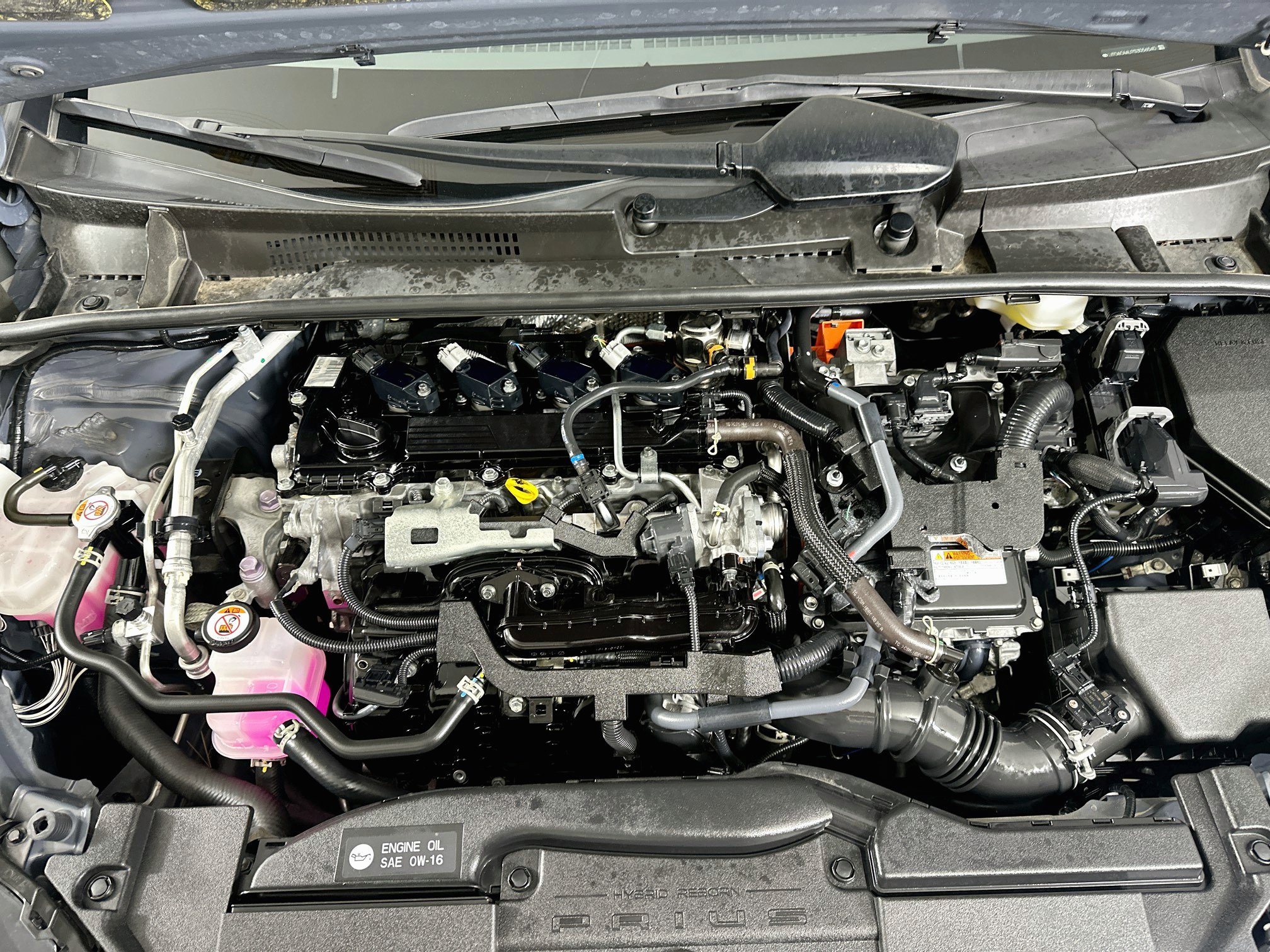 Used 2025 Toyota Prius LE FWD image 32