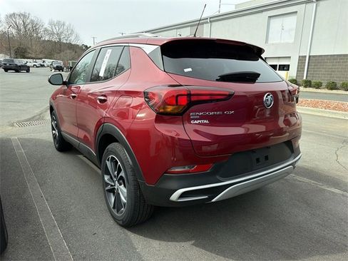 Used 2021 Buick Encore GX Select image 8