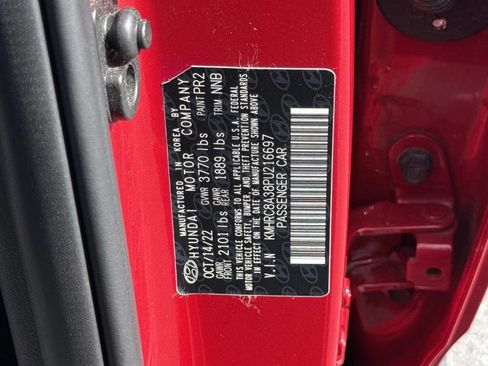 Used 2023 Hyundai Venue SEL w/ Cargo Package FWD image 31