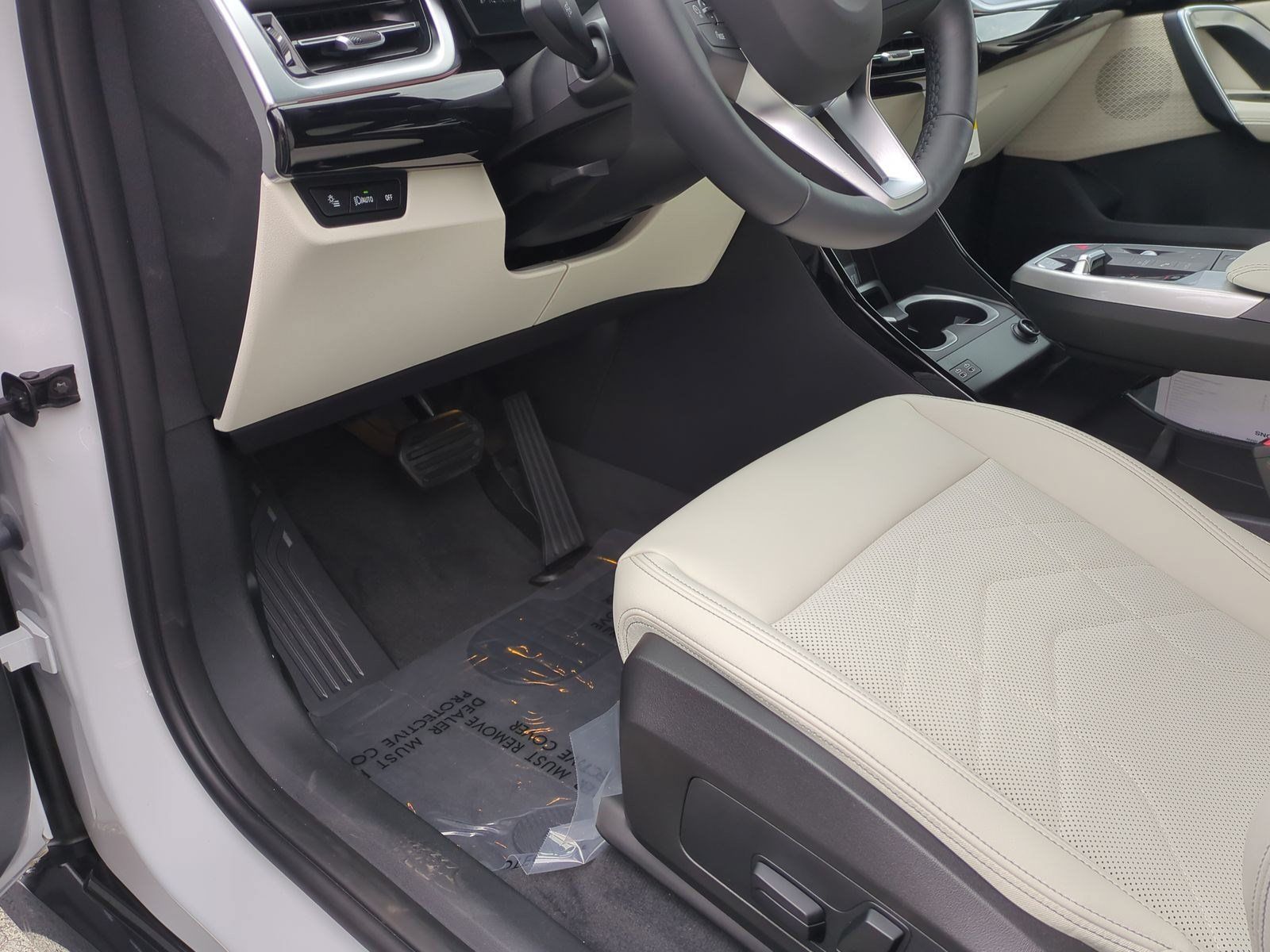 Used 2026 BMW X1 xDrive28i w/ Convenience Package AWD/4WD image 17