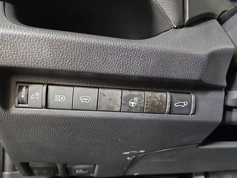 Used 2024 Toyota RAV4 XLE image 28